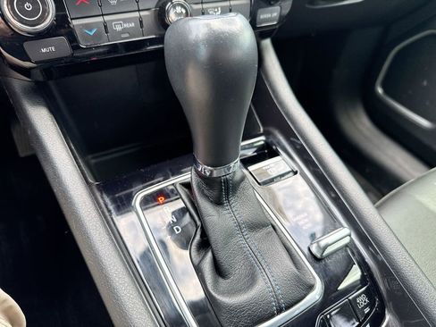 Used 2022 Jeep Compass Latitude image 17