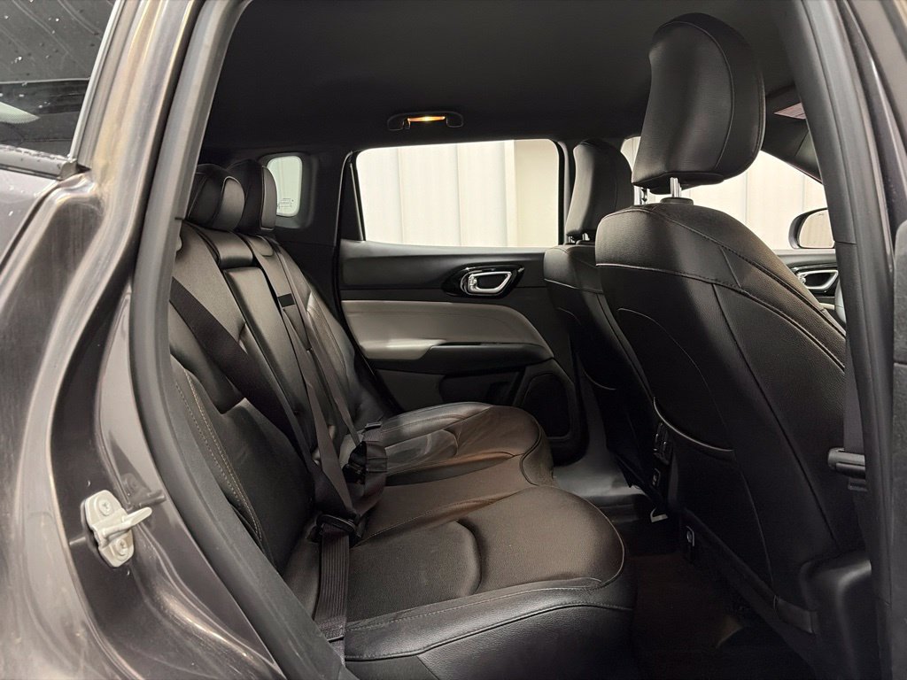 Used 2024 Jeep Compass Limited AWD/4WD image 19