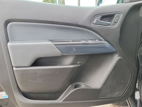 Used 2019 Chevrolet Colorado Z71 image 16