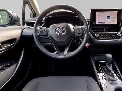 Used 2026 Toyota Corolla LE FWD image 6
