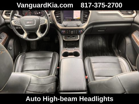 Used 2021 GMC Acadia Denali w/ Denali Technology Package FWD image 11