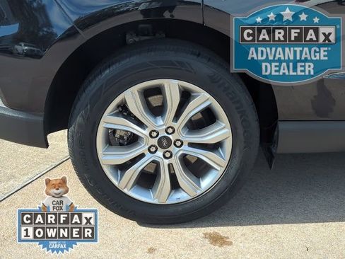Used 2024 Ford Edge Titanium image 3