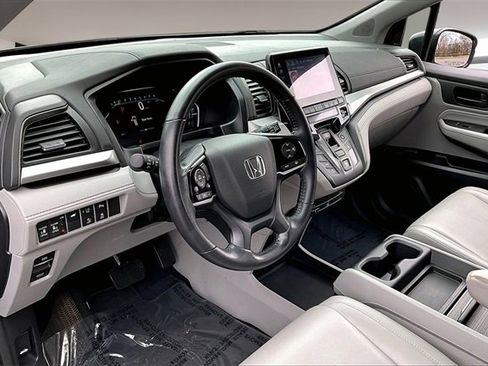 Used 2018 Honda Odyssey Touring image 16