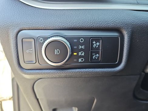 Certified 2023 Ford Explorer XLT w/ Equipment Group 202A AWD/4WD image 31