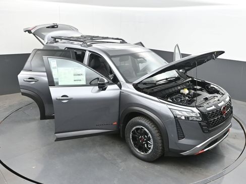 New 2026 Nissan Pathfinder Rock Creek AWD/4WD image 33