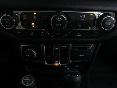 New 2026 Jeep Gladiator Sport image 6