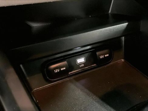 Used 2023 Kia Soul LX FWD image 28