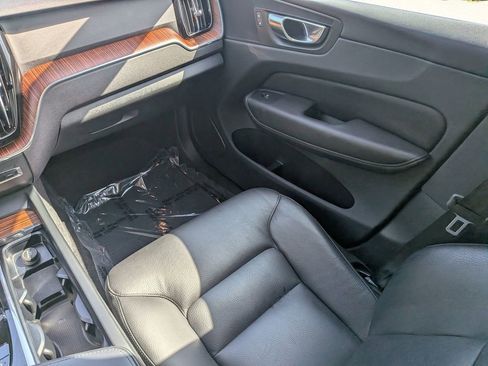 Used 2023 Volvo XC60 T8 Plus AWD/4WD image 17