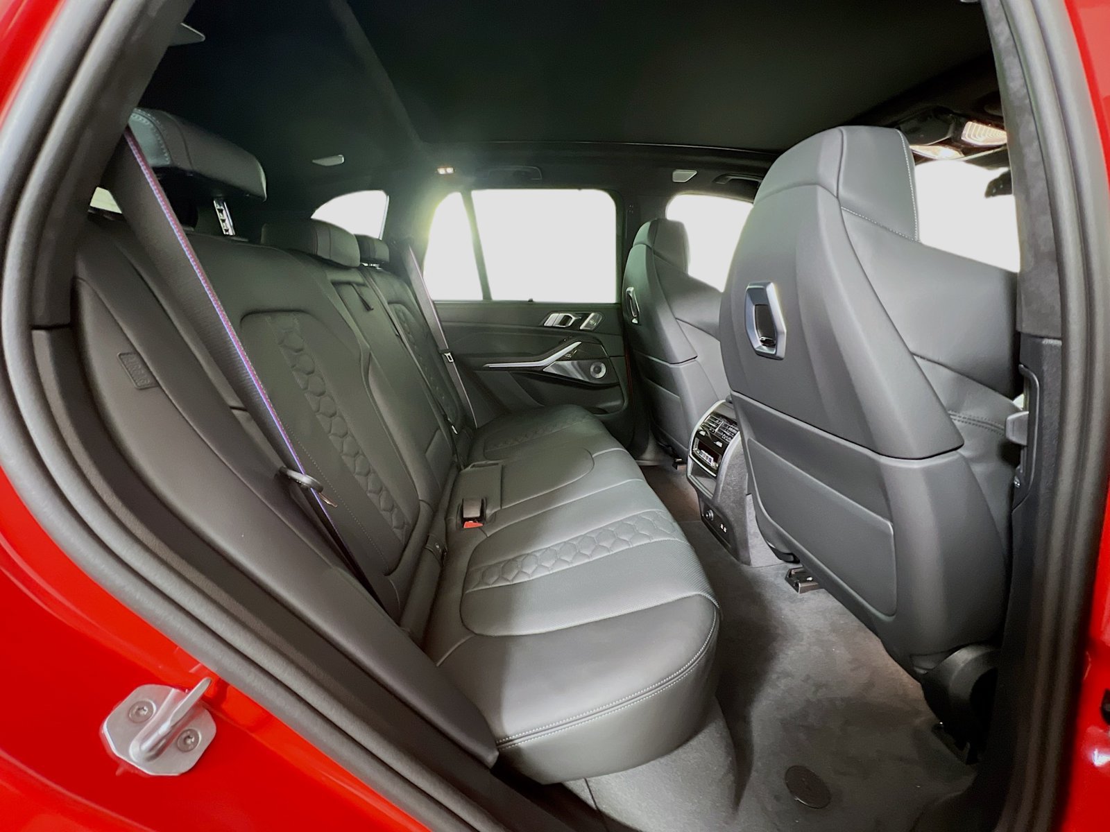 New 2026 BMW X5 M Competition w/ Executive Package AWD/4WD image 29