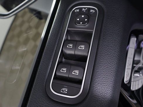 Used 2019 Mercedes-Benz G 63 AMG 4MATIC w/ Seat Comfort Package image 37