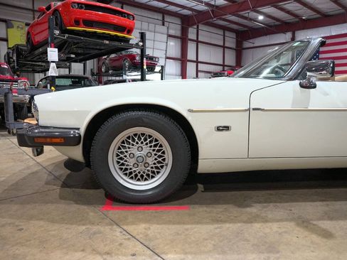Used 1992 Jaguar XJS V12 Convertible RWD image 3