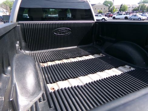 Used 2010 Ford F150 XLT AWD/4WD image 12