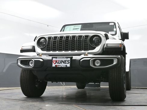 New 2026 Jeep Gladiator Sport AWD/4WD image 41
