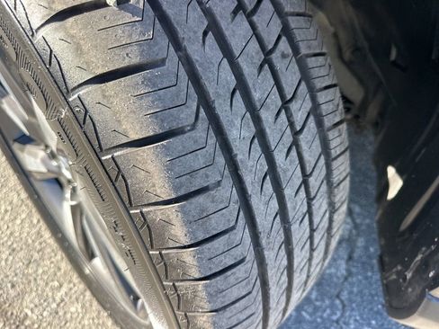 Used 2025 Honda Pilot Touring image 38