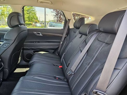 Used 2024 Genesis GV80 2.5T AWD/4WD image 21