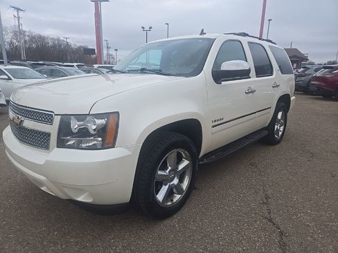 Used 2013 Chevrolet Tahoe LTZ image 3