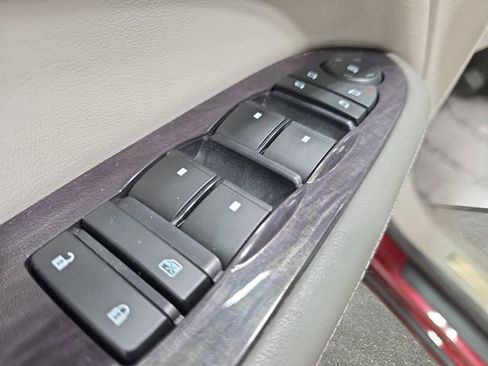 Used 2016 Buick Enclave Premium w/ Experience Buick Package FWD image 26