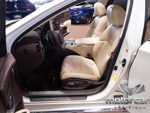 Used 2020 Lexus LS 500 w/ Accessory Package (Z2) image 28