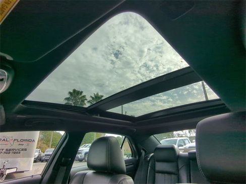 Certified 2023 Chrysler 300 S image 22