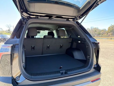 New 2026 Chevrolet Equinox LT w/ Safety and Technology Package image 11