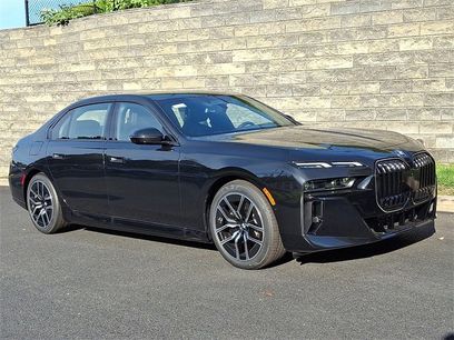 New 2026 BMW 750e xDrive w/ Luxury Rear Seating Package