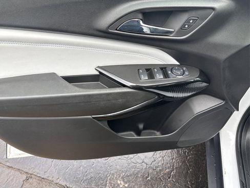 Used 2024 Chevrolet Trax LT w/ Driver Confidence Package image 17