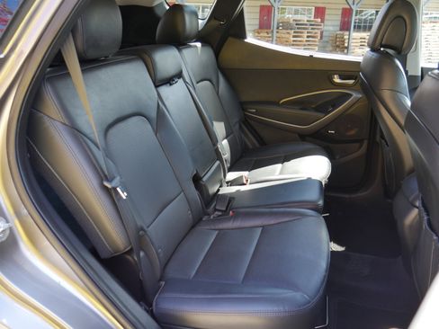 Used 2014 Hyundai Santa Fe Sport 2.0T w/ Navigation Package 06 AWD/4WD image 26