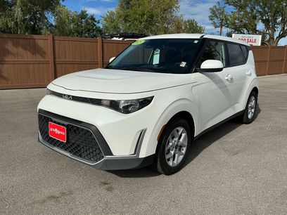 Used 2023 Kia Soul LX w/ LX Technology Package
