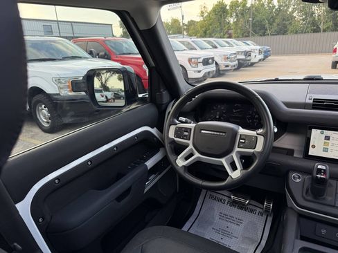 Used 2020 Land Rover Defender 110 SE AWD/4WD image 17