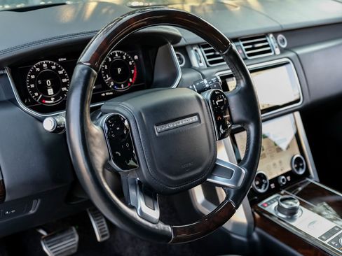 Used 2021 Land Rover Range Rover P525 Westminster Edition image 21