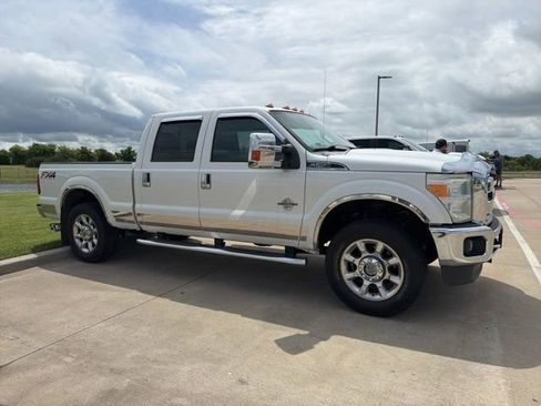 Used 2015 Ford F250 Lariat w/ Lariat Ultimate Package AWD/4WD image 7
