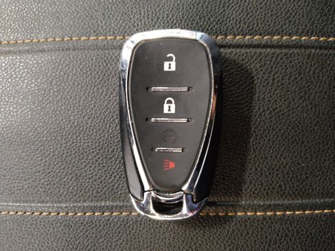 Used 2018 Chevrolet Traverse LT image 32
