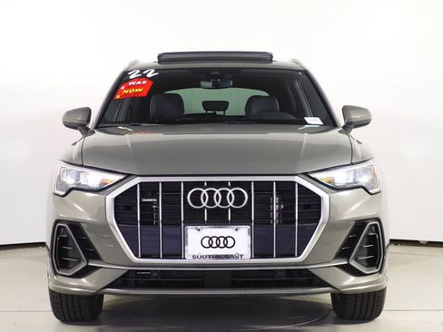 Used 2022 Audi Q3 2.0T Premium w/ Convenience Package image 3