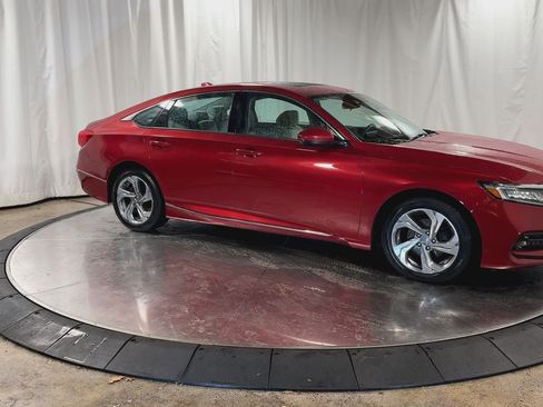 Used 2019 Honda Accord EX image 2