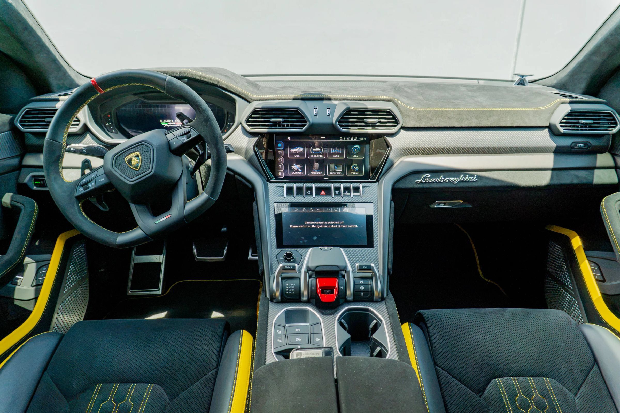 Used 2024 Lamborghini Urus Performante AWD/4WD image 17