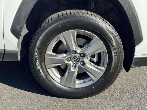 Used 2024 Toyota RAV4 XLE AWD/4WD image 26
