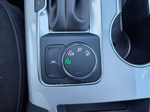 Used 2025 Chevrolet Blazer LT AWD/4WD image 31