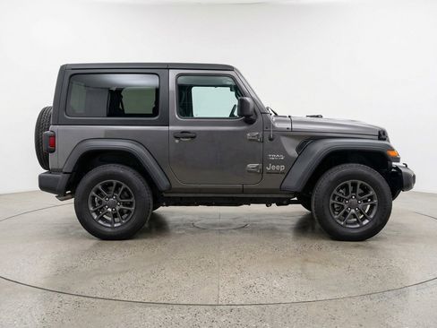 Used 2025 Jeep Wrangler Sport S image 9