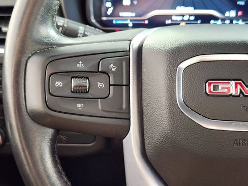 Used 2023 GMC Yukon XL SLT AWD/4WD image 18