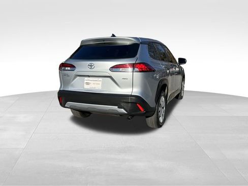 Used 2024 Toyota Corolla Cross L image 5