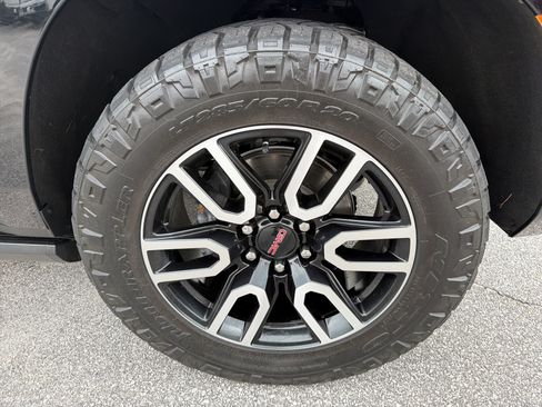 Certified 2023 GMC Yukon AT4 w/ AT4 Premium Plus Package AWD/4WD image 13