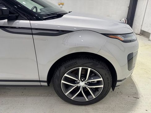 Used 2026 Land Rover Range Rover Evoque S AWD/4WD image 7