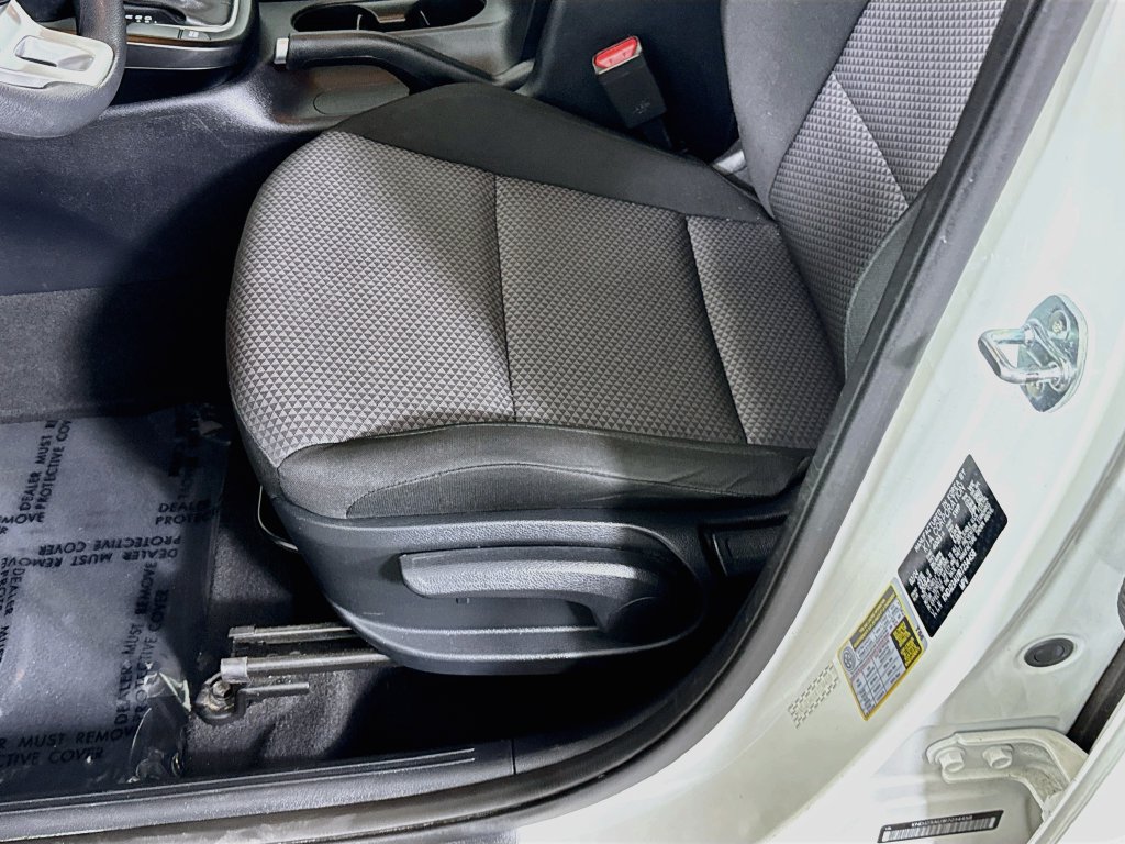 Used 2024 Kia Soul LX w/ LX Technology Package FWD image 23