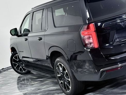 Used 2021 Chevrolet Suburban RST AWD/4WD image 13