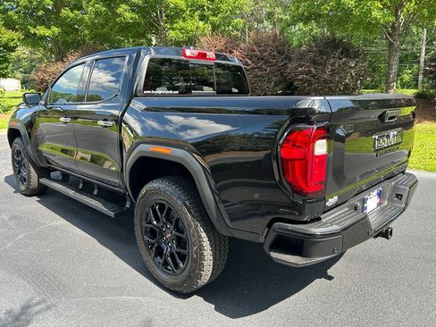 New 2026 GMC Canyon Denali w/ LPO, Denali Black Edition AWD/4WD image 22