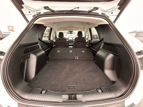 Used 2021 Ford Escape SE w/ SE Sport Appearance Package image 43