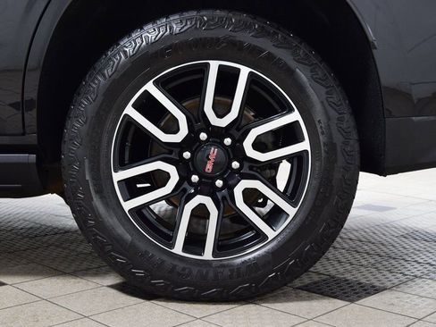 Used 2024 GMC Yukon AT4 w/ AT4 Premium Plus Package image 29