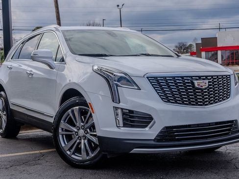 Used 2024 Cadillac XT5 Premium Luxury image 3