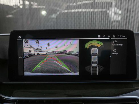 Certified 2023 BMW 530e 530e w/ M Sport Package image 21