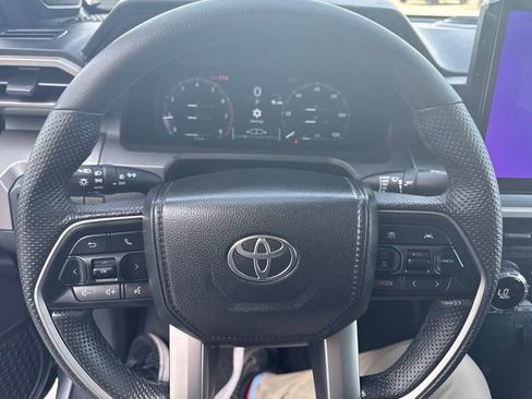 Certified 2024 Toyota Tacoma TRD Off-Road w/ TRD Off Road Premium Package AWD/4WD image 16